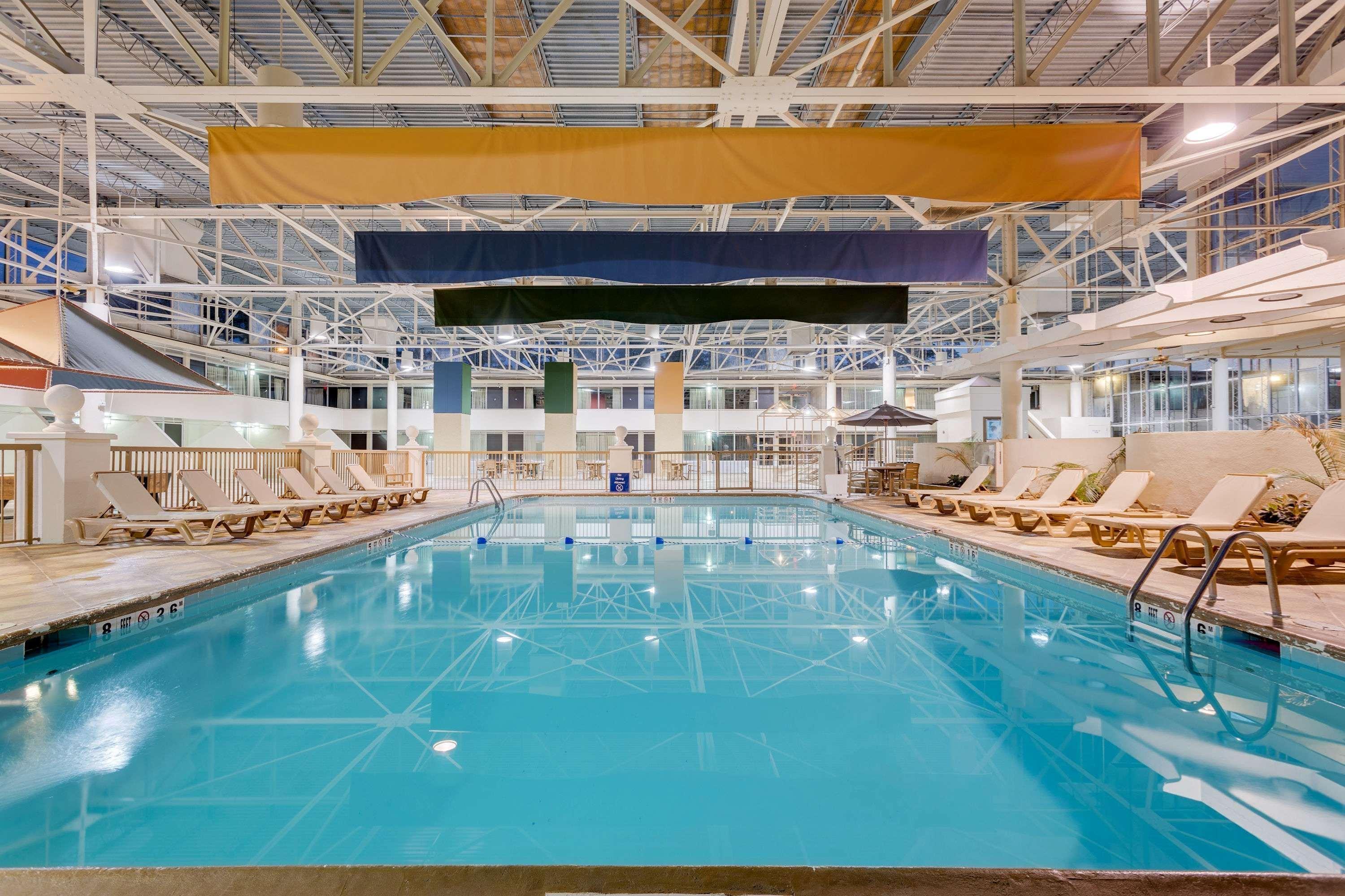 Days Inn By Wyndham Montgomery Near Aum エクステリア 写真