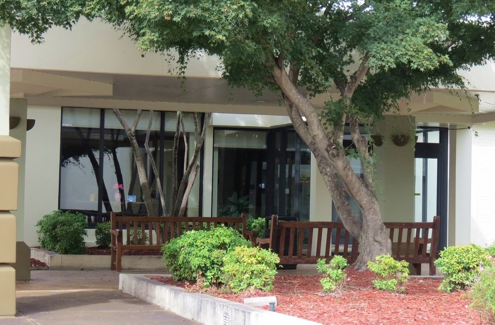Days Inn By Wyndham Montgomery Near Aum エクステリア 写真